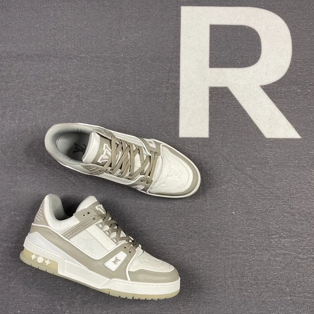 Louis Vuitton Trainer Sneaker Rubber Monogram Grey Virgil Abloh LV 1A9VOS Louis Vuitton Trainer Sneaker Rubber Monogram Grey Virgil Abloh LV 1A9VOS