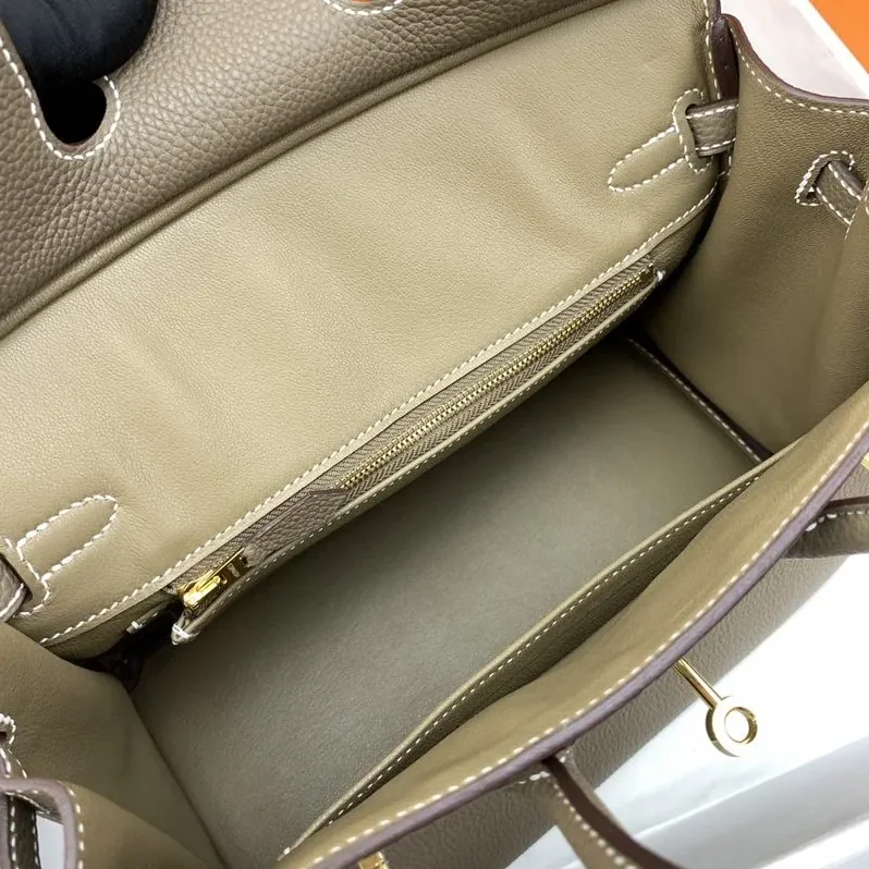 Hermes Birkin Top Handle Bag / Nata Swift Brown Gold Hardware