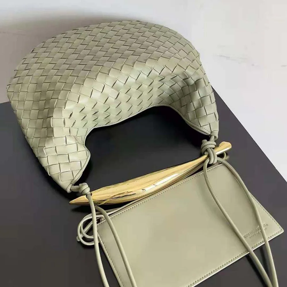 Bottega Veneta Medium Sardine in Supple Lambskin Leather for Women in Green