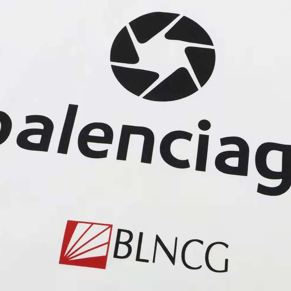 Balenciaga Top League Hoodie Oversized in White for Women Balenciaga Top League Hoodie Oversized in White for Women