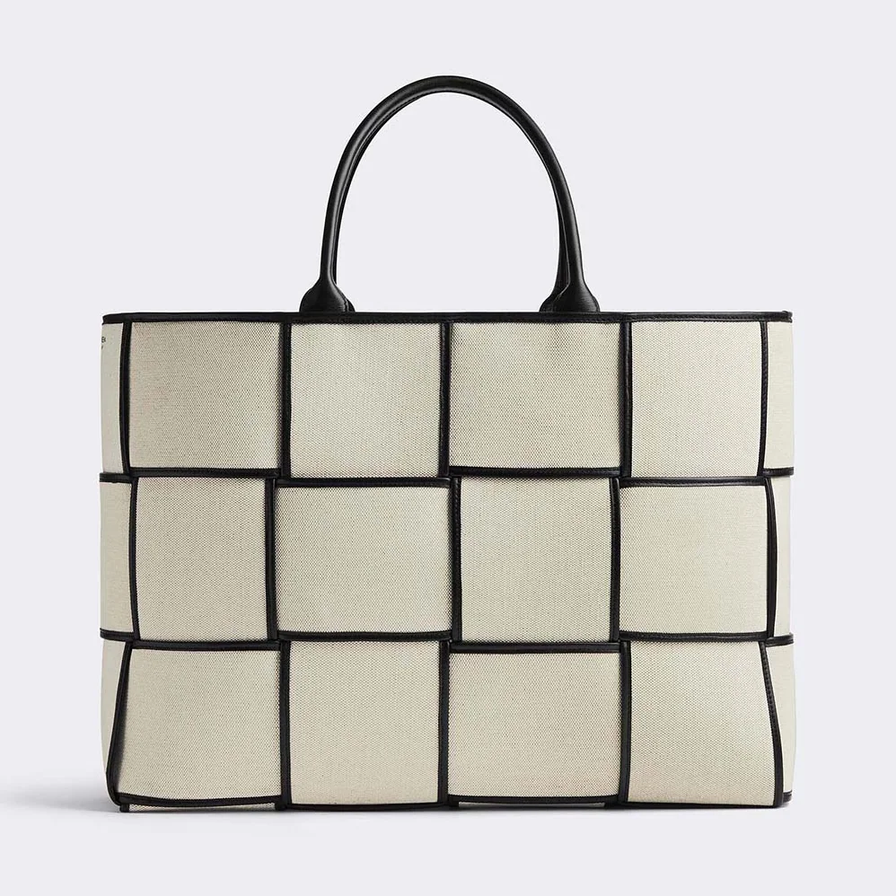 Bottega Veneta Large Arco Tote Bag for Women in Black Bottega Veneta Large Arco Tote Bag for Women in Black