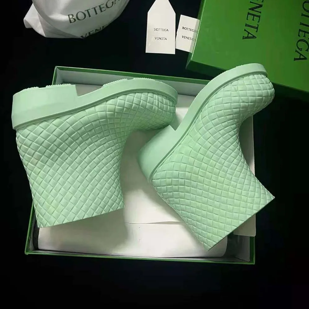 Bottega Veneta Fireman Ankle Boot for Unisex in Green