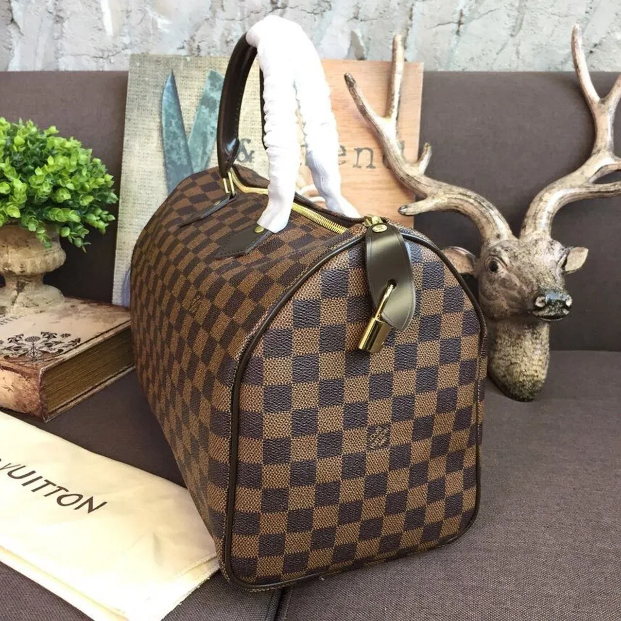 Louis Vuitton Speedy 35 Top Handle Bag / Brown Damier Ebene Canvas Gold Hardware