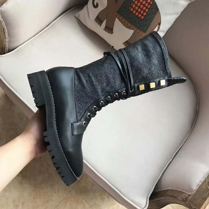 Stuart Weitzman Shoes The Elspeth Boot 40mm Heel Hight for Women in Black Stuart Weitzman Shoes The Elspeth Boot 40mm Heel Hight for Women in Black