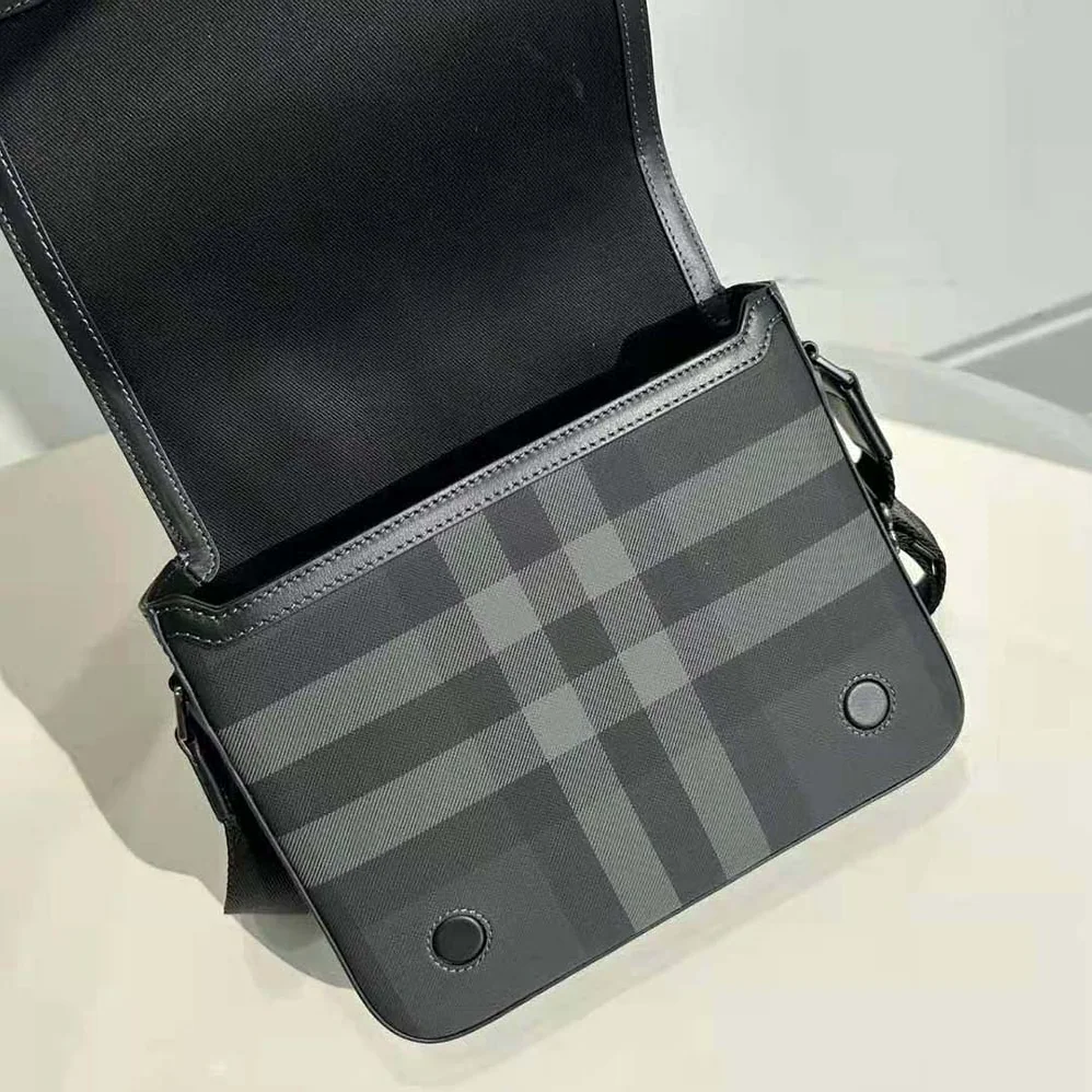Burberry Small Alfred Messenger Bag for Men in Black Burberry Small Alfred Messenger Bag for Men in Black
