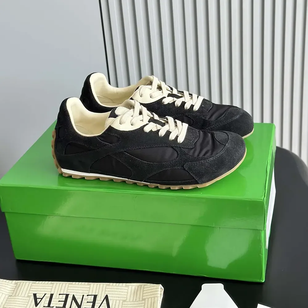 Bottega Veneta Orbit Flash Sneaker for Unisex in Black Bottega Veneta Orbit Flash Sneaker for Unisex in Black