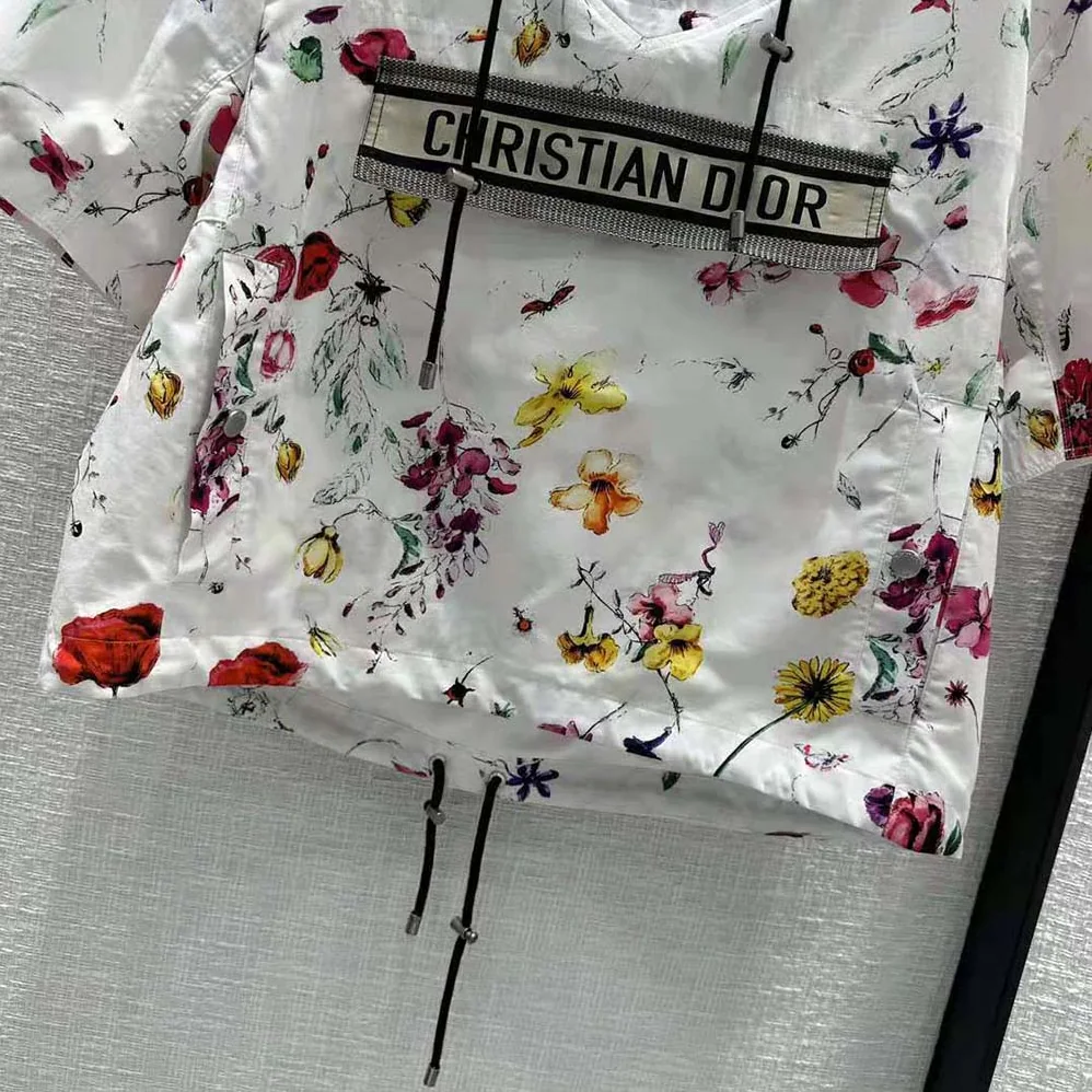 Dior Short for Women in Sleeved Hooded Short Anorak Dior Short for Women in Sleeved Hooded Short Anorak
