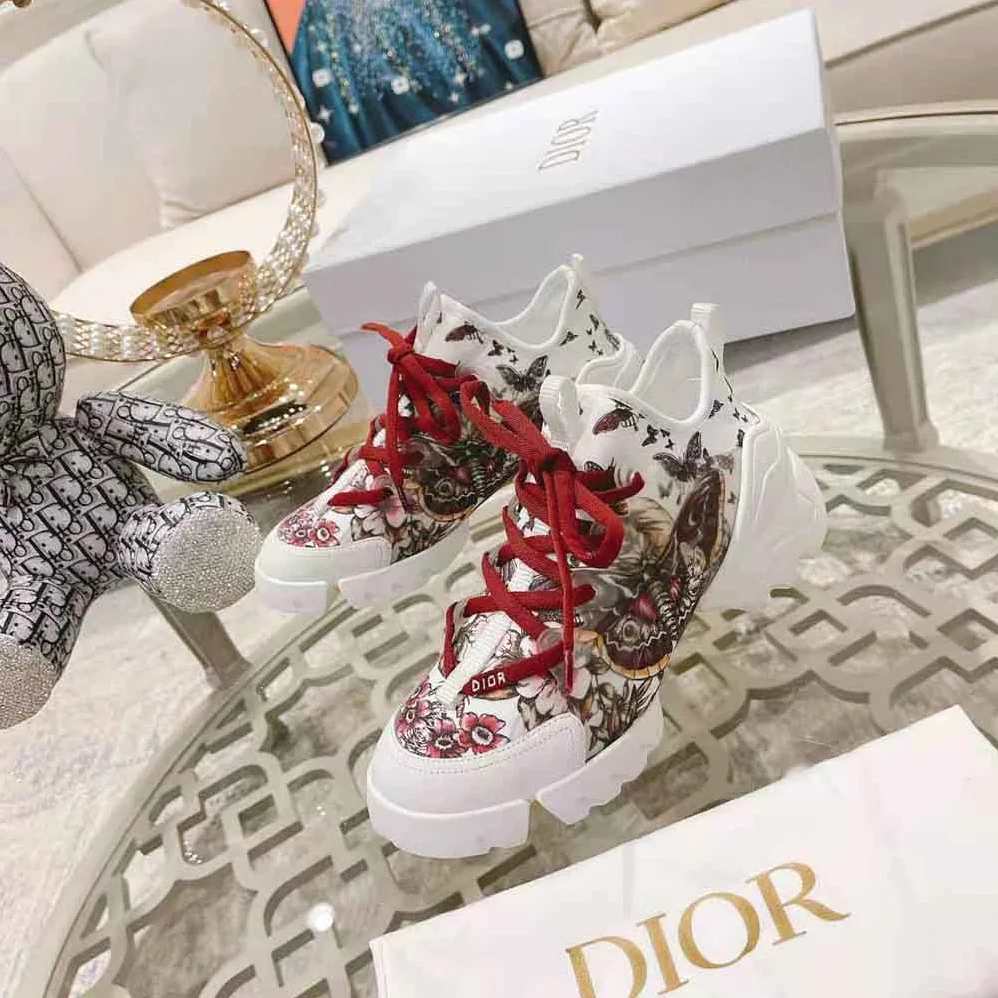 Dior D-Connect Sneaker White Technical Fabric and Multicolor Butterfly Motif for Women Dior D-Connect Sneaker White Technical Fabric and Multicolor Butterfly Motif for Women
