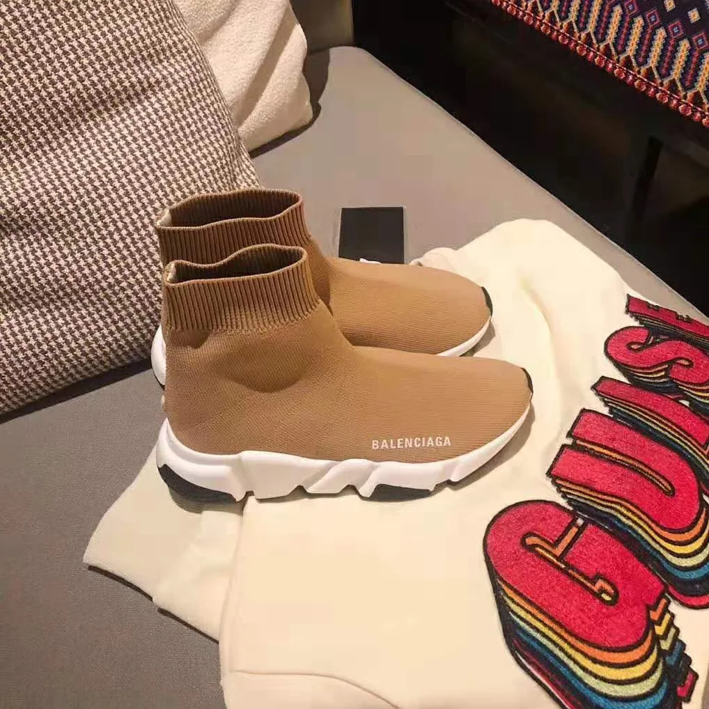 Balenciaga Speed Trainers in Knit and Balenciaga Logo for Women in Sandy