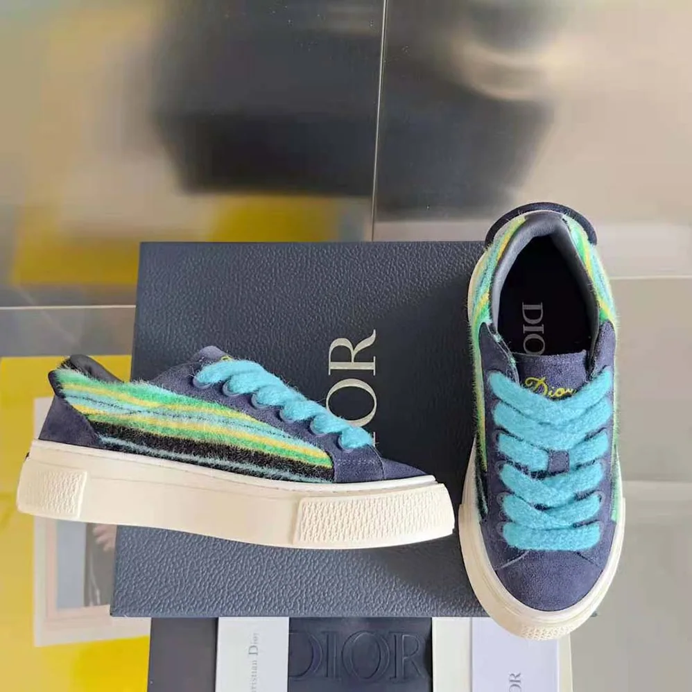 Dior Tears B33 Sneaker – Limited and Numbered Edition for Men in Blue