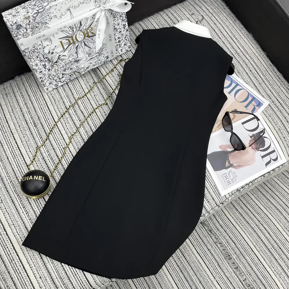 Dior Dress with Spread Collar Black Double-Sided Virgin Wool Crepe and White Cotton Poplin for Women Dior Dress with Spread Collar Black Double-Sided Virgin Wool Crepe and White Cotton Poplin for Women