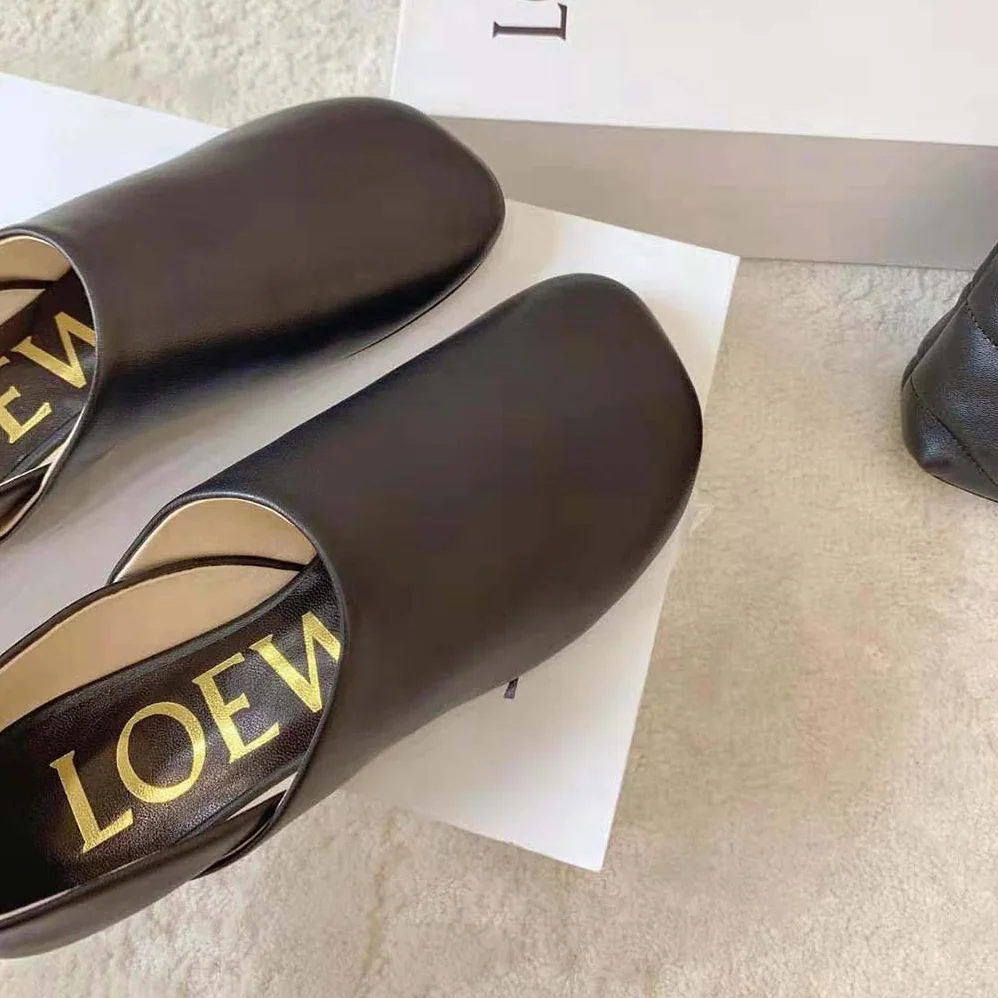 Loewe Toy Slipper in Goatskin for Women in Black