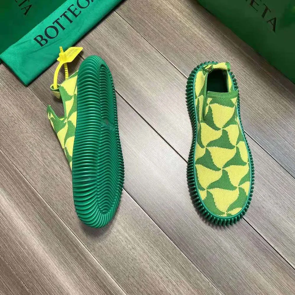 Bottega Veneta Ripple Wavy Triangle Tech Knit Slip-on Sneakers for Unisex in Lime