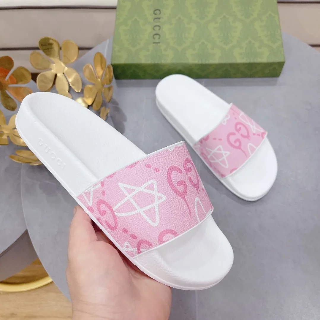 Gucci GG Stars Print Slide Sandal Pink And White for Women Gucci GG Stars Print Slide Sandal Pink And White for Women