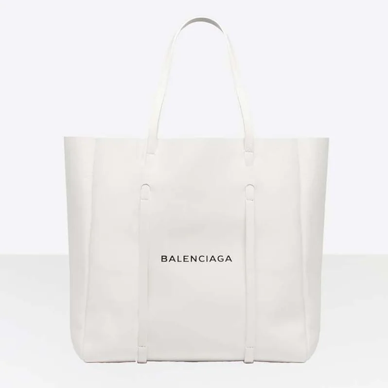 Balenciaga Everyday Tote M Calfskin with Handles in White Balenciaga Everyday Tote M Calfskin with Handles in White