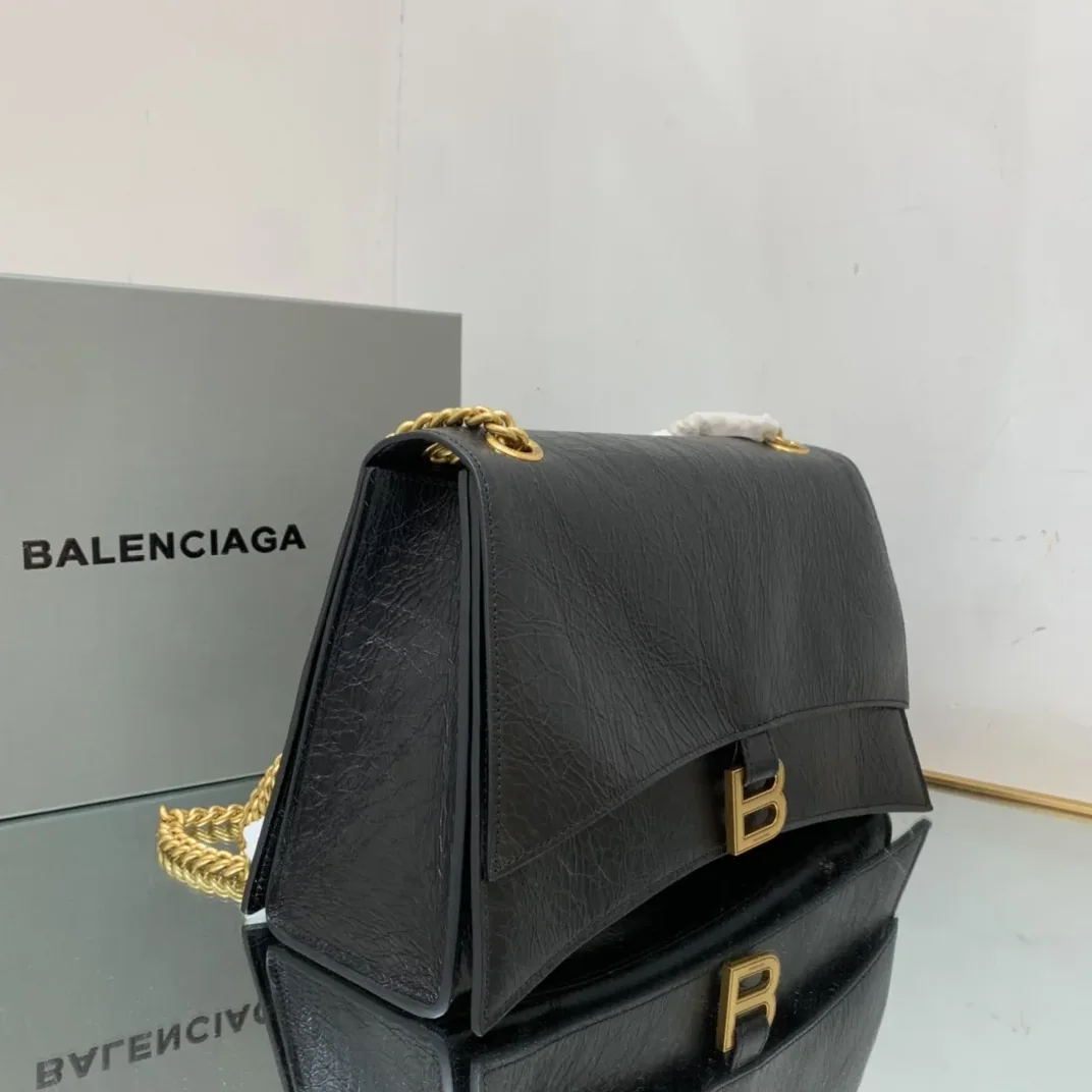 Crush Medium Chain Bag In Black /