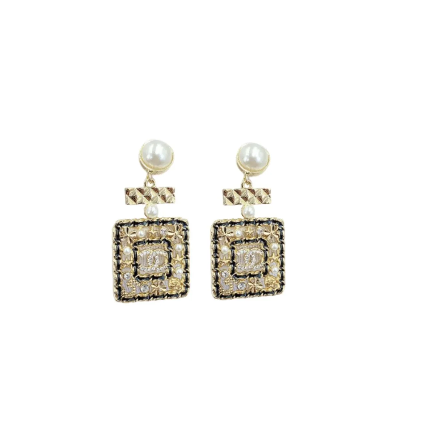 Chanel Douple Black Border Square Frame Earrings Gold Tone Chanel Douple Black Border Square Frame Earrings Gold Tone