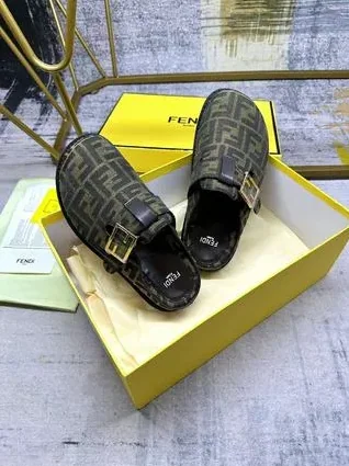Fendi Feel Mules Brown