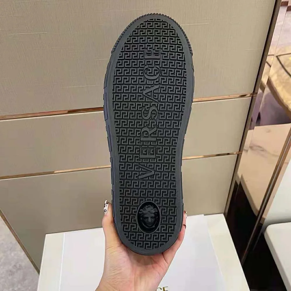 Versace Shoes Greca Logo Sneakers for Unisex in Black Versace Shoes Greca Logo Sneakers for Unisex in Black