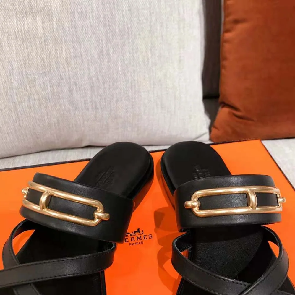Hermes Claire Sandal in Calfskin Leather for Women in Black Hermes Claire Sandal in Calfskin Leather for Women in Black