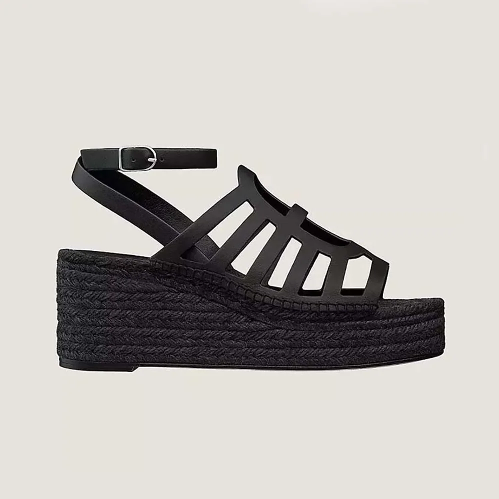 Hermes Catalya Espadrille in Calfskin with “Chaine D'Ancre” Motif for Women in Black Hermes Catalya Espadrille in Calfskin with “Chaine D'Ancre” Motif for Women in Black