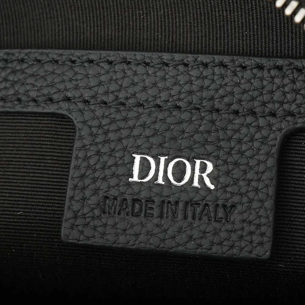 Dior Rider 2.0 Zipped Messenger Bag Black Dior Gravity Leather and Black Grained Calfskin for Men Dior Rider 2.0 Zipped Messenger Bag Black Dior Gravity Leather and Black Grained Calfskin for Men