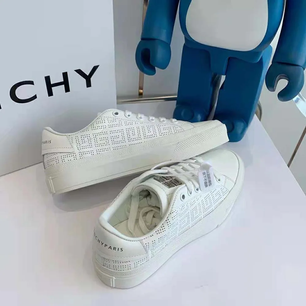 Givenchy Sneakers in 4G Perforated Leather for Unisex in White Givenchy Sneakers in 4G Perforated Leather for Unisex in White