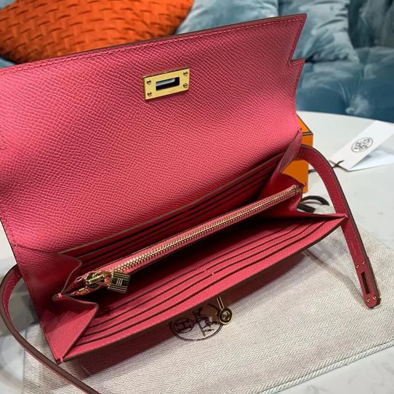 Hermes Kelly Wallet To Go Woc Pink With Gold Toned Hardware Bag / Hermes Kelly Wallet To Go Woc Pink With Gold Toned Hardware Bag /