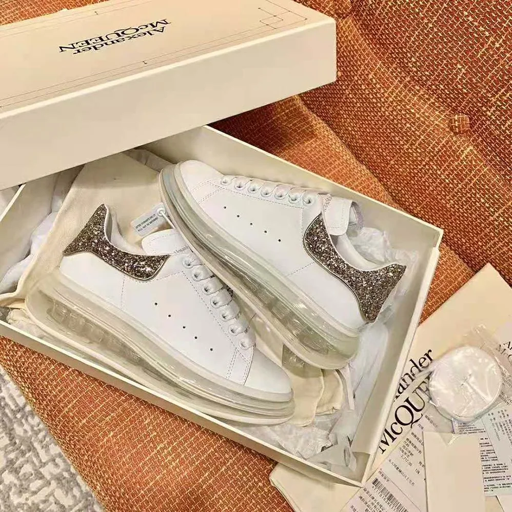 Alexander Mcqueen White Smooth Calf Leather Oversized Sneaker for Women Alexander Mcqueen White Smooth Calf Leather Oversized Sneaker for Women