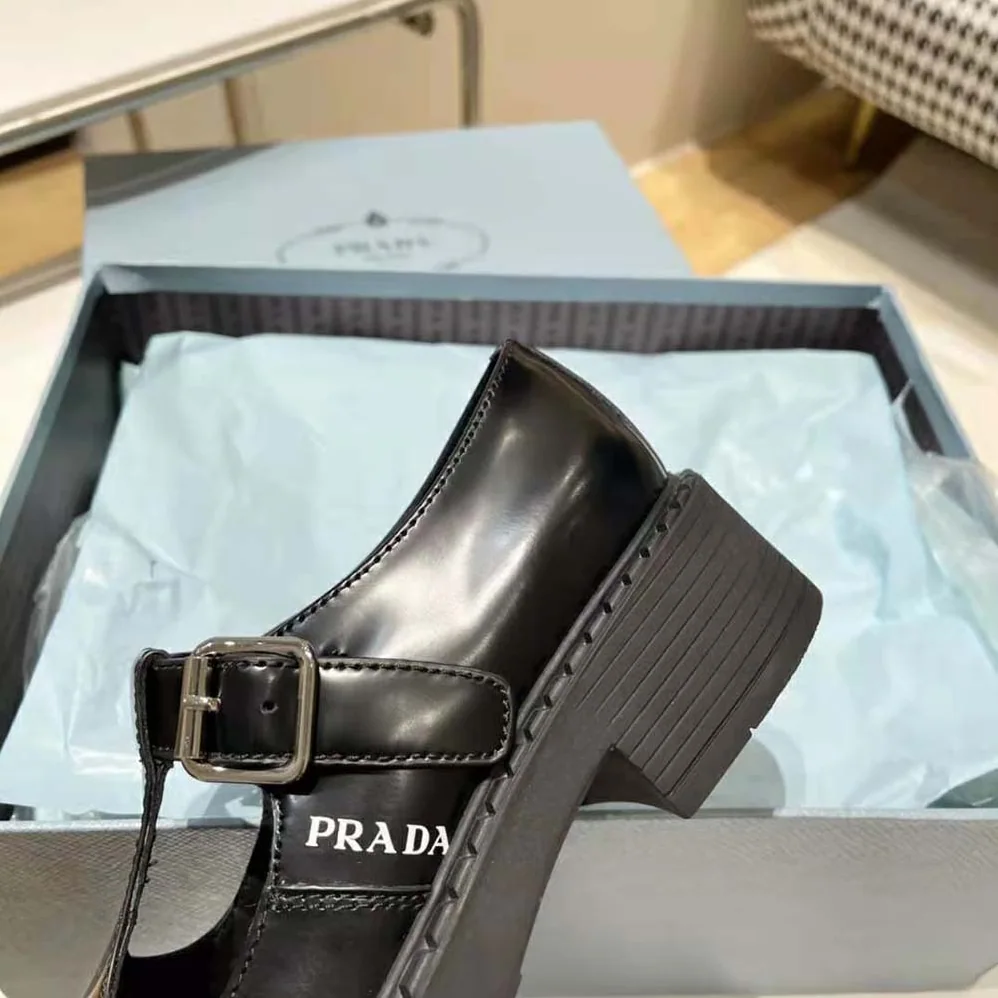 Prada Brushed-Leather Mary Jane T-strap Shoes for Women in Black Prada Brushed-Leather Mary Jane T-strap Shoes for Women in Black