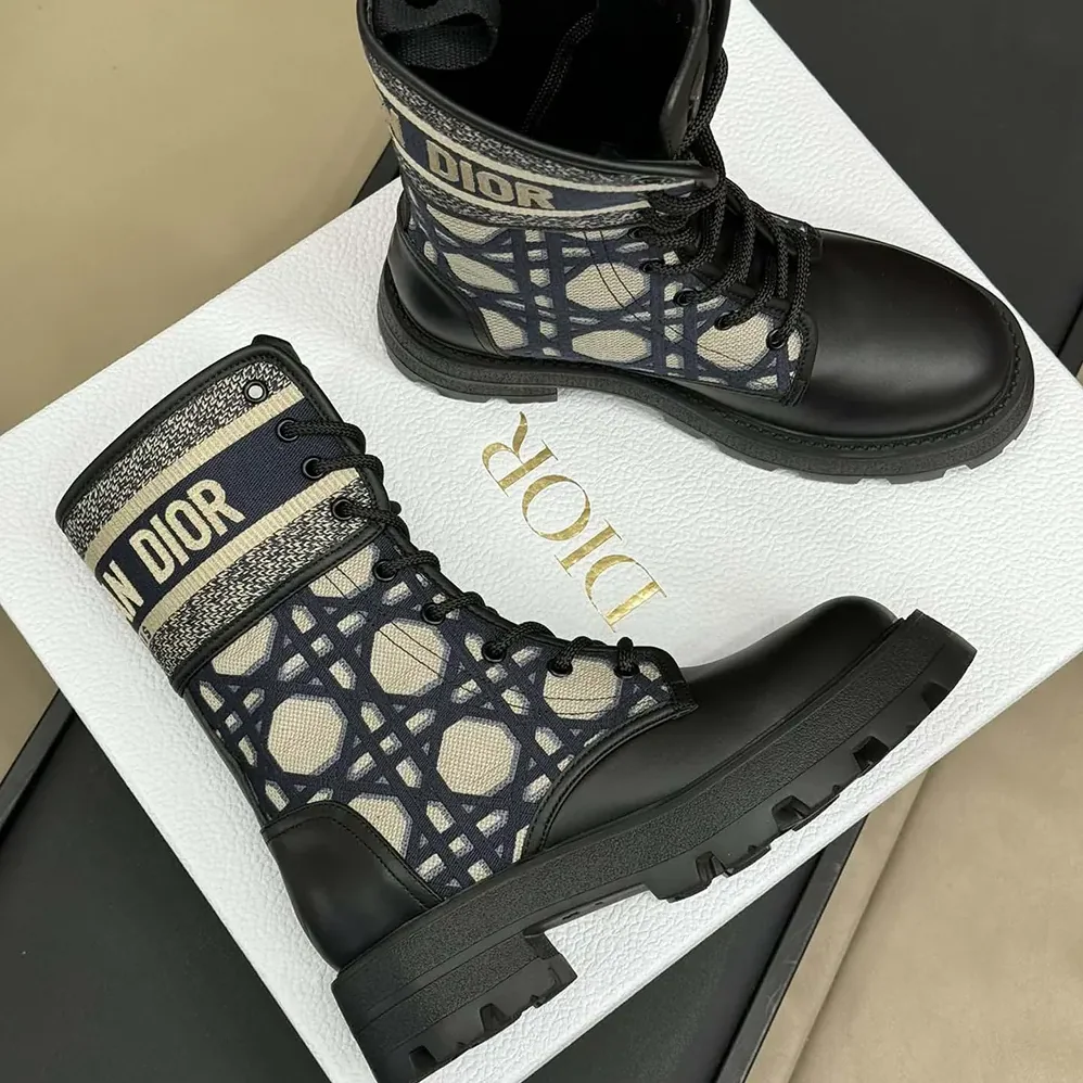 Dior D-Major Ankle Boot Black Calfskin with Deep Blue for Women Dior D-Major Ankle Boot Black Calfskin with Deep Blue for Women