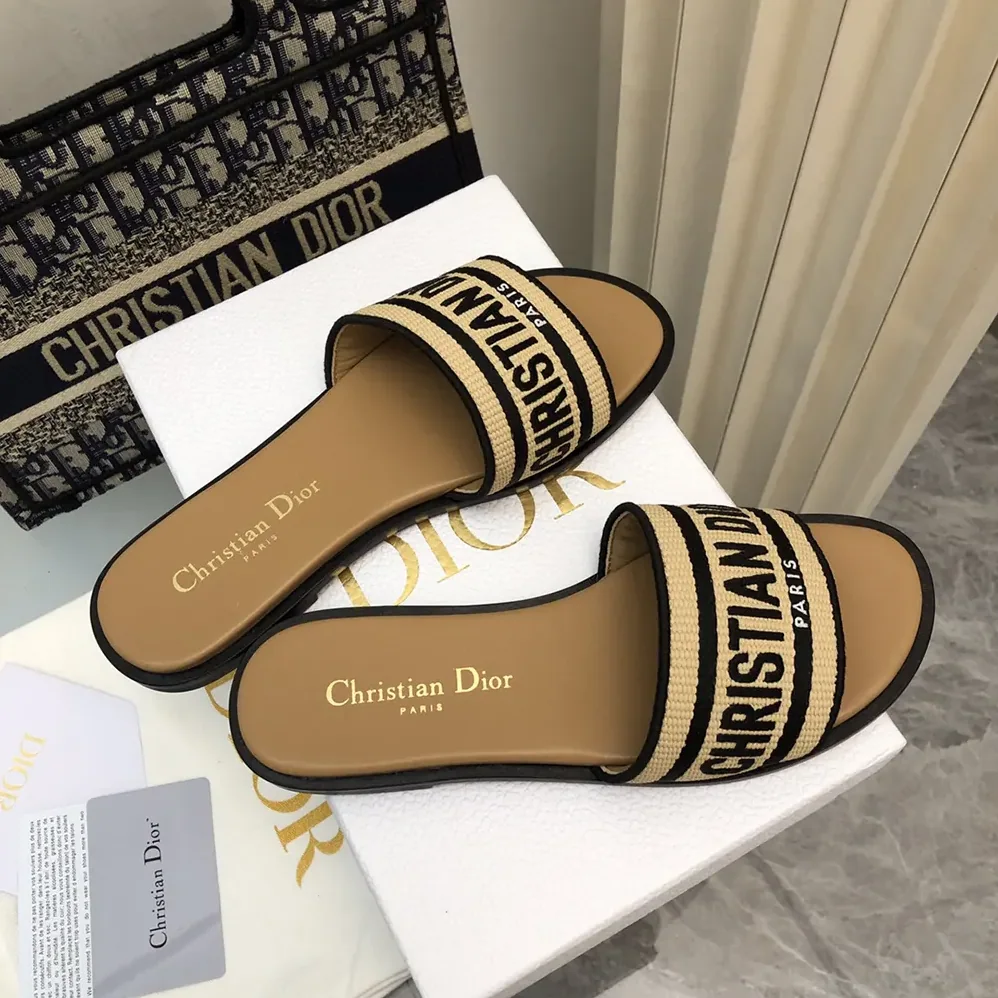 Dior Dway Slide Natural Raffia and Black Embroidered Cotton for Women Dior Dway Slide Natural Raffia and Black Embroidered Cotton for Women