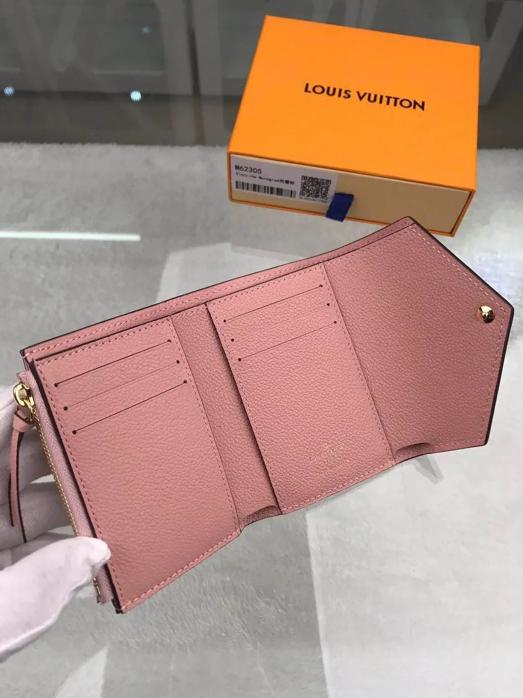 Louis Vuitton Victorine Wallet Monogram Empreinte Pink Louis Vuitton Victorine Wallet Monogram Empreinte Pink
