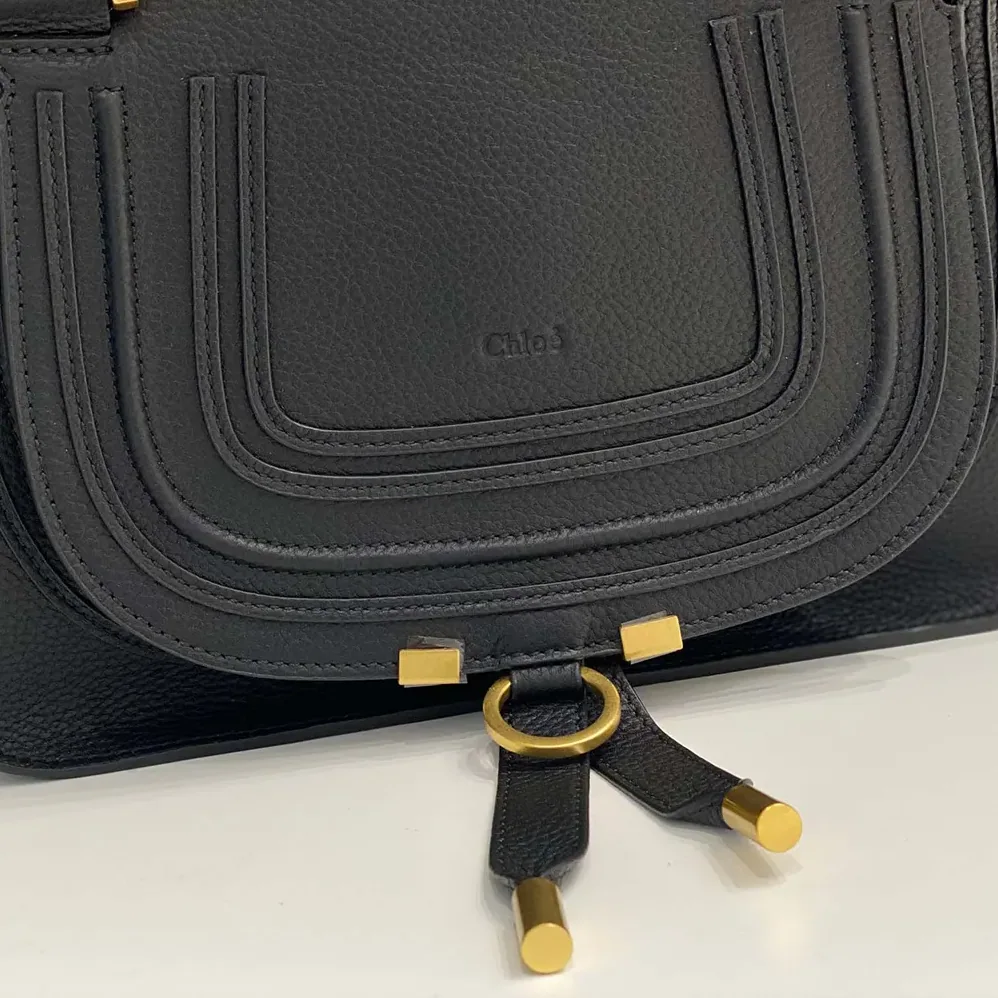 Chloe Small Marcie Bag in Grained Leather for Women in Black Chloe Small Marcie Bag in Grained Leather for Women in Black