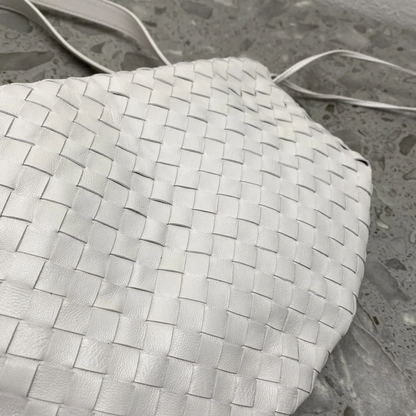Bottega Veneta Shoulder Bag White Bottega Veneta Shoulder Bag White