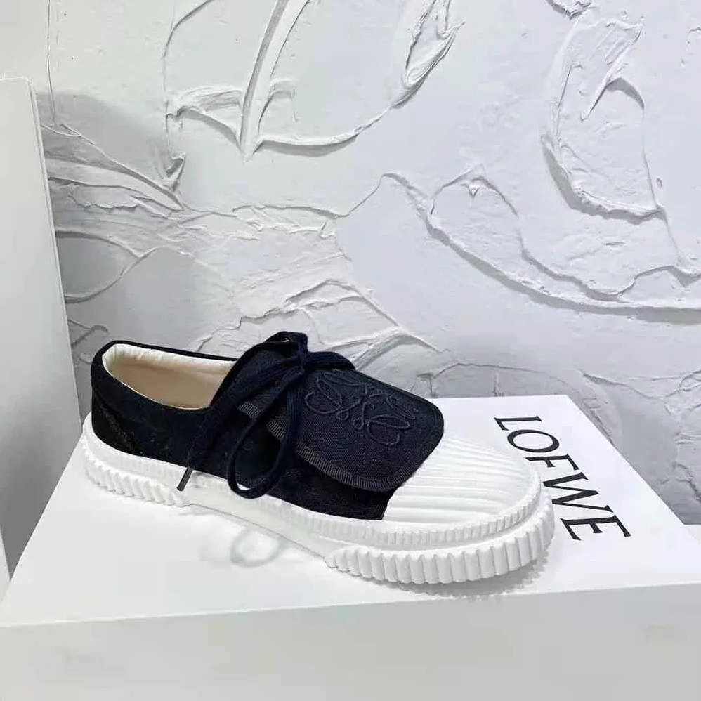 Loewe Anagram Flap Sneaker in Canvas for Women in Black