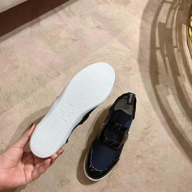 Roger Vivier Shoes Sporty Viv' Leather Buckle for Women in Navy