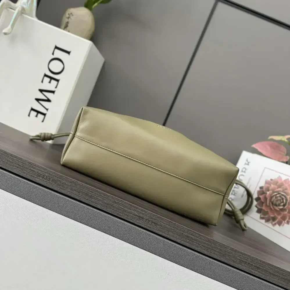 Loewe Medium Flamenco Purse in Mellow Nappa Lambskin for Unisex in Eucalyptus Green Loewe Medium Flamenco Purse in Mellow Nappa Lambskin for Unisex in Eucalyptus Green