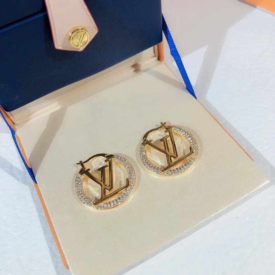 Louis Vuitton Louise By Night Earrings Gold Tone Louis Vuitton Louise By Night Earrings Gold Tone
