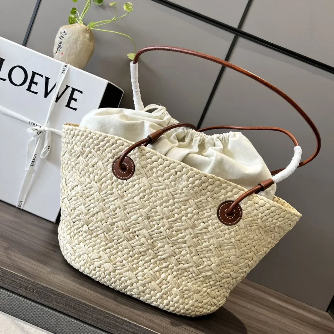 Small Anagram Basket Bag Beige/Brown / A223P65X01 Small Anagram Basket Bag Beige/Brown / A223P65X01