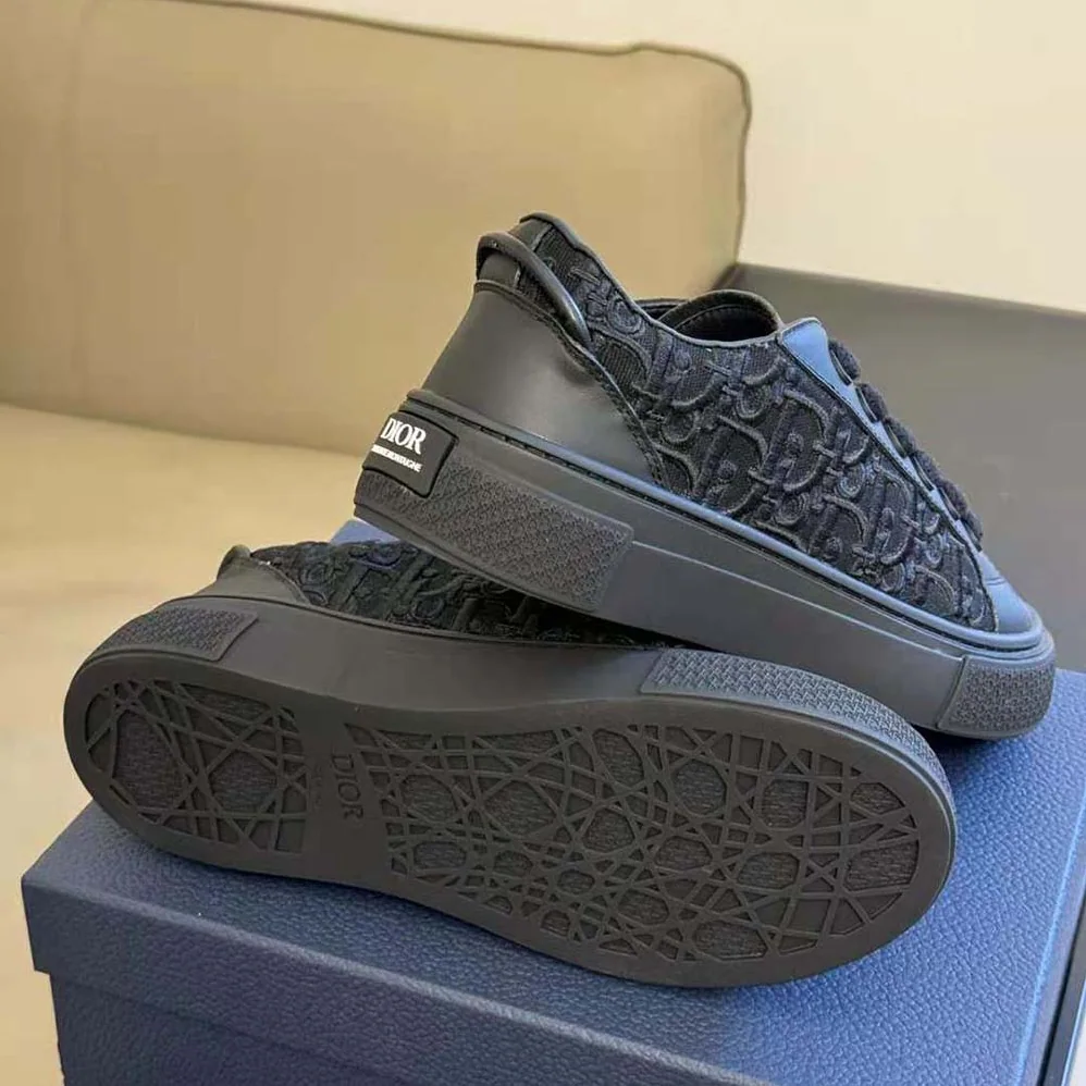 Dior B33 Sneaker – Limited and Numbered Edition Black Smooth Calfskin for Men Dior B33 Sneaker – Limited and Numbered Edition Black Smooth Calfskin for Men