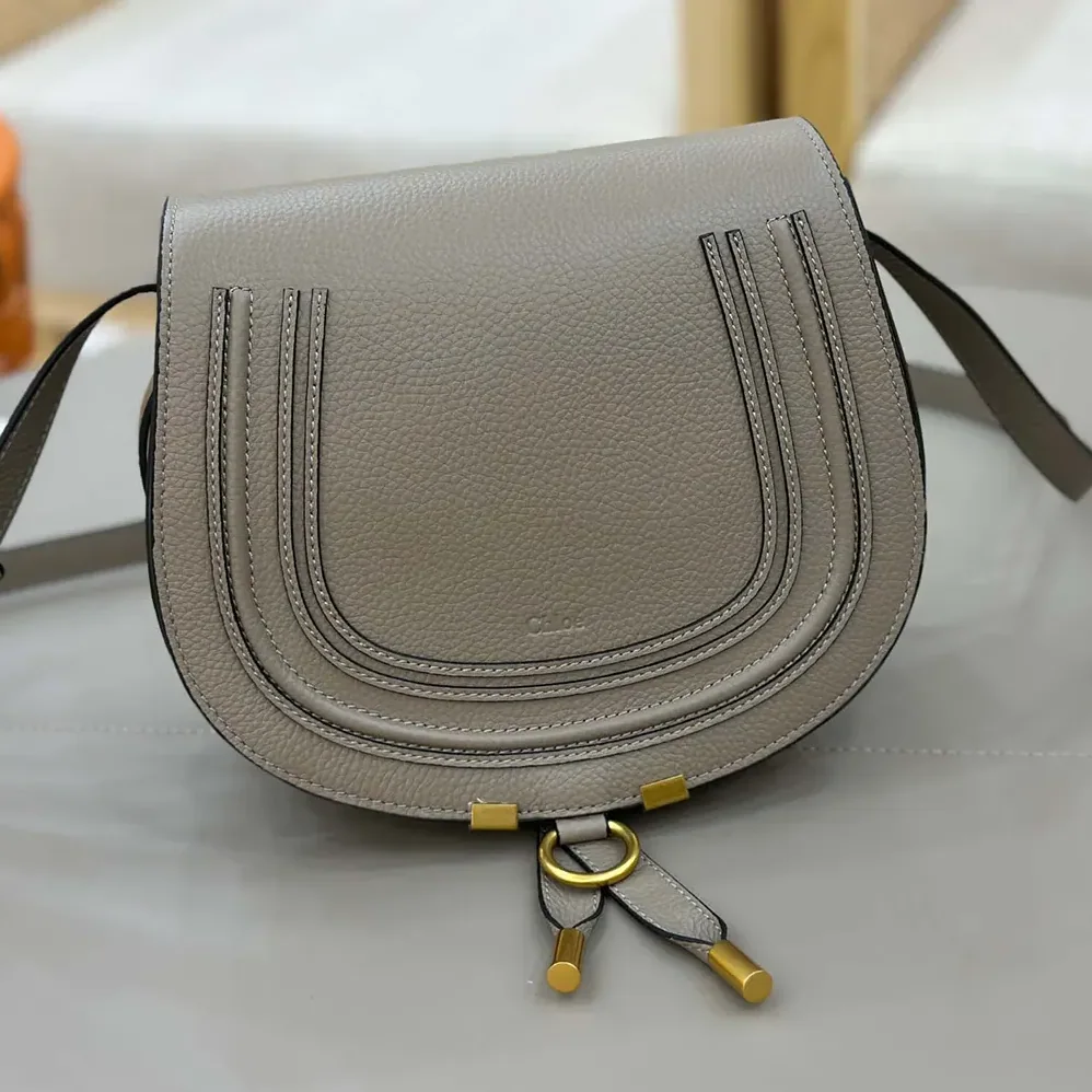 Chloe Marcie Saddle Bag is Crafted Leather for Women Chloe Marcie Saddle Bag is Crafted Leather for Women