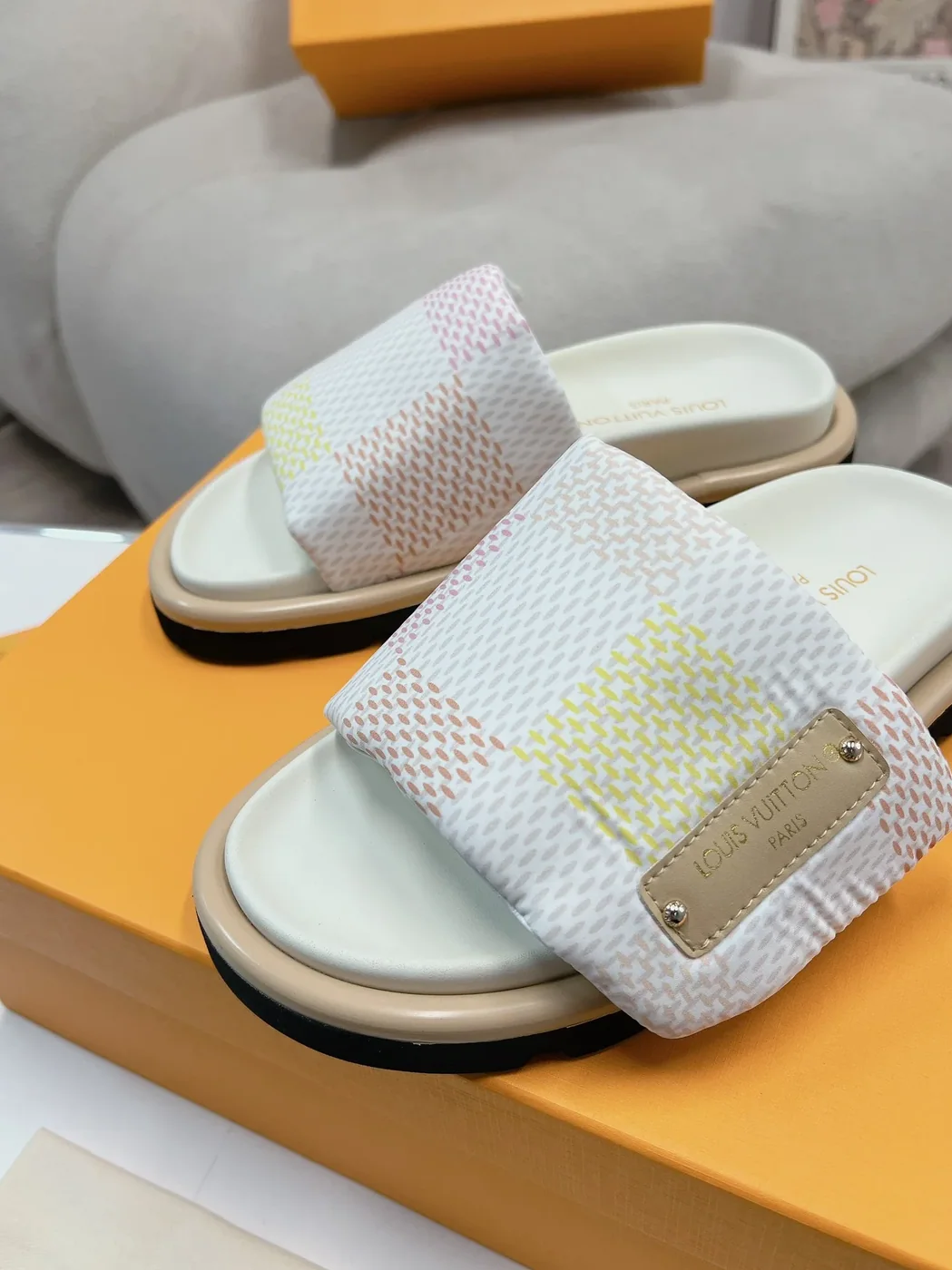 Louis Vuitton Pool Pillow Flat Comfort Mule Multicolor Louis Vuitton Pool Pillow Flat Comfort Mule Multicolor