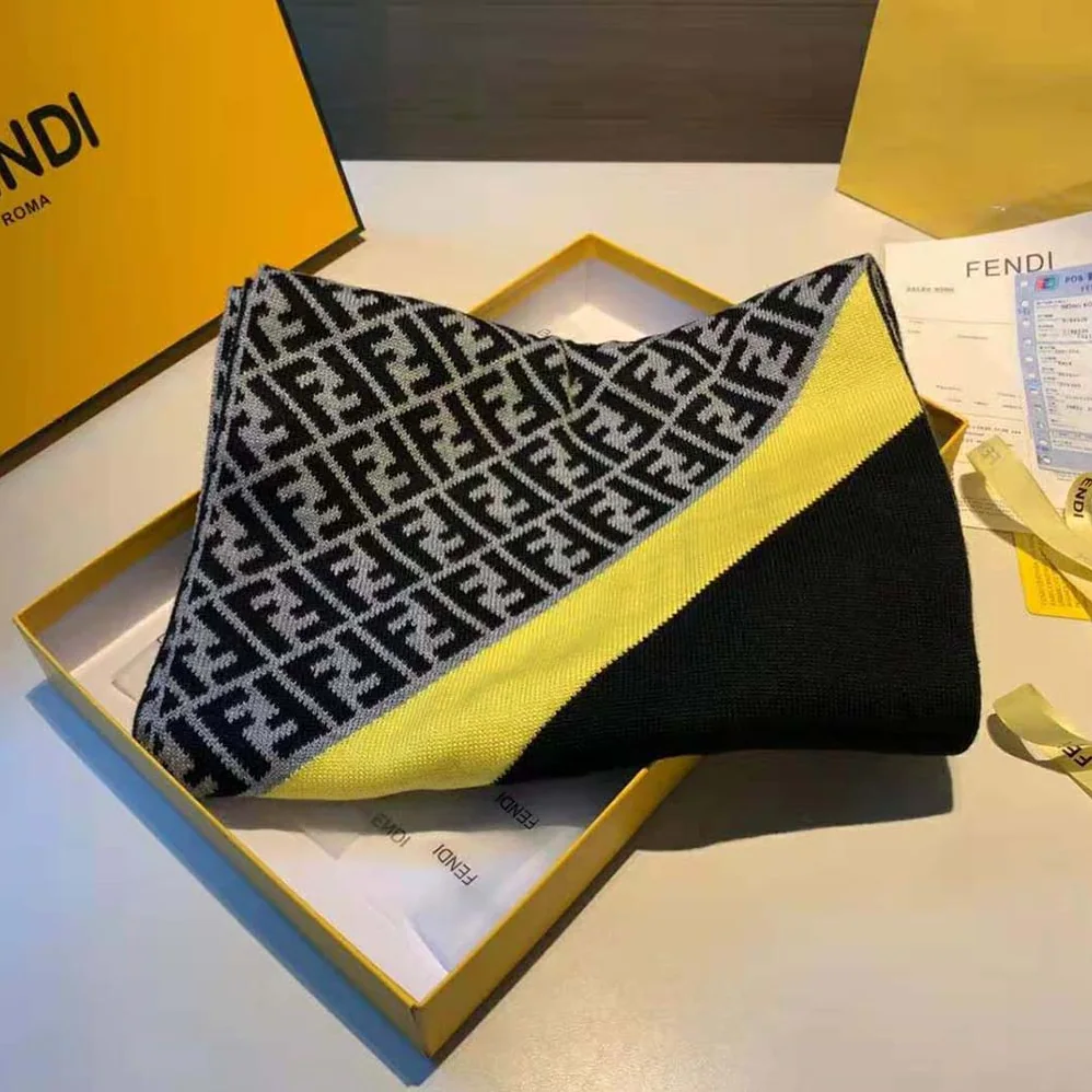 Fendi Multicolor Wool Scarf for Women in Yellow Fendi Multicolor Wool Scarf for Women in Yellow