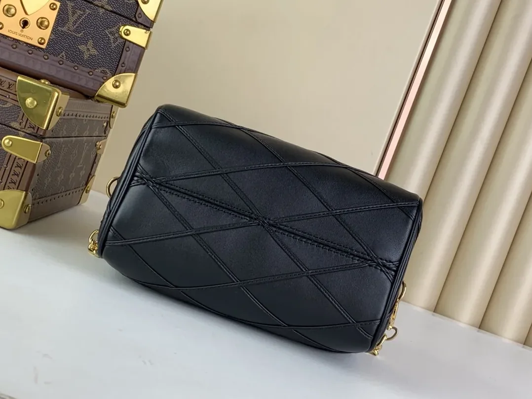 Louis Vuitton Speedy Bandouliere 25 Top Handle Bag in Black Gold Hardware