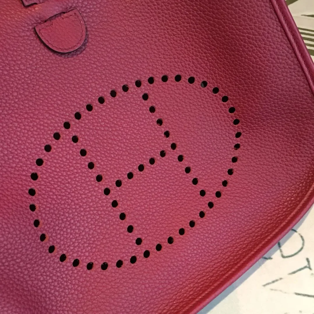 Hermes Evelyne III PM Bag Burgundy Silver Toned Hardware /11.4 Hermes Evelyne III PM Bag Burgundy Silver Toned Hardware /11.4