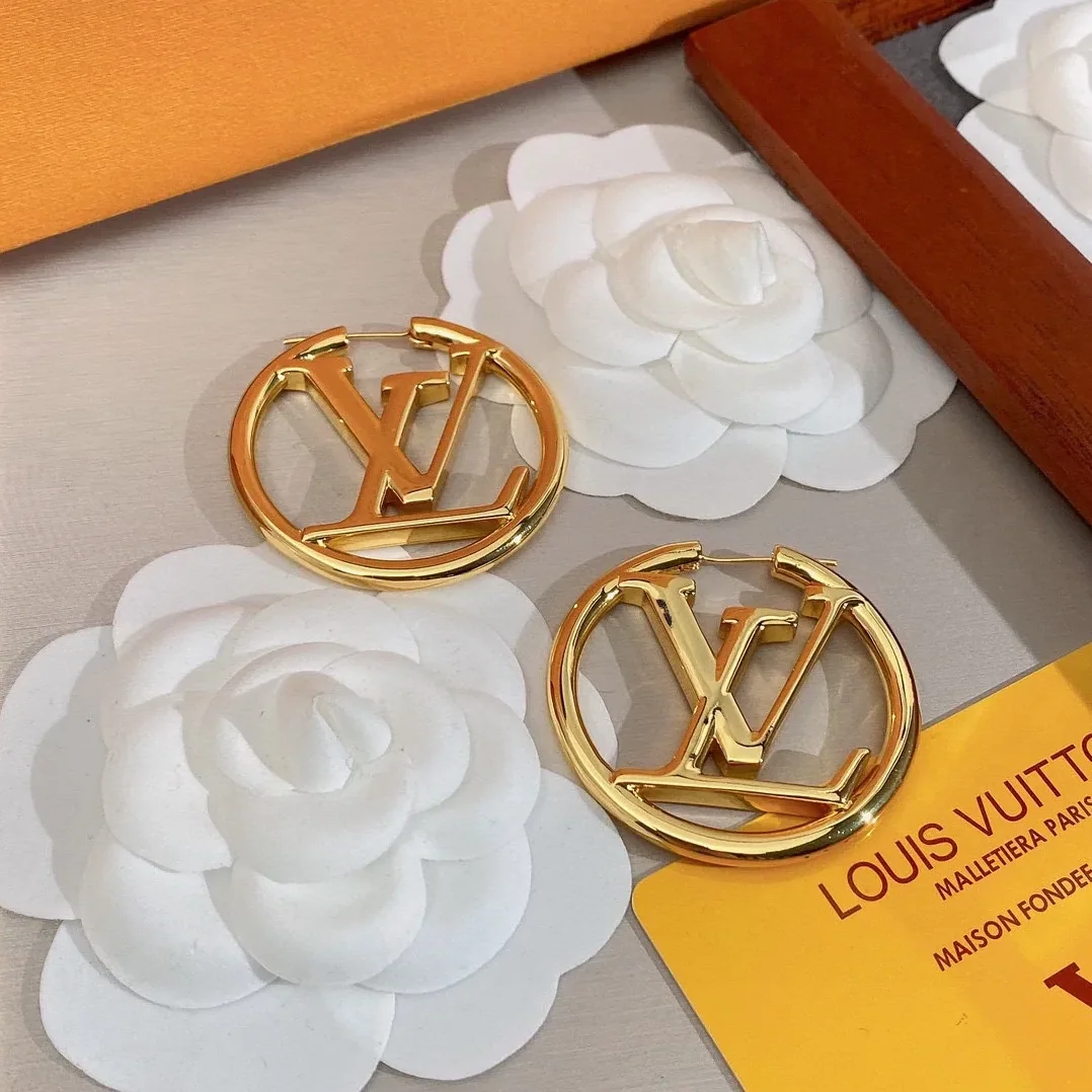Louis Vuitton Classic Stud Earrings Gold Louis Vuitton Classic Stud Earrings Gold