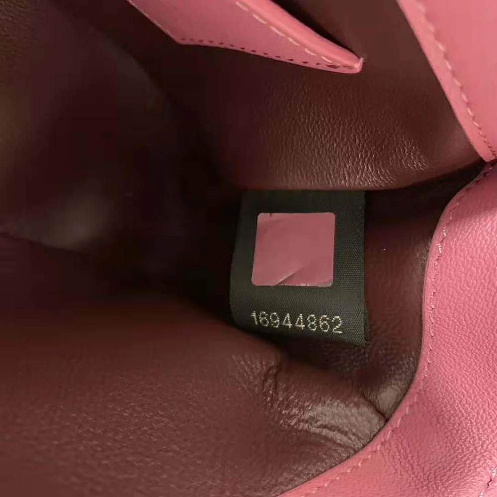 Bvlgari Serpenti Cabochon Crossbody Mini Bag for Women in Pink Bvlgari Serpenti Cabochon Crossbody Mini Bag for Women in Pink