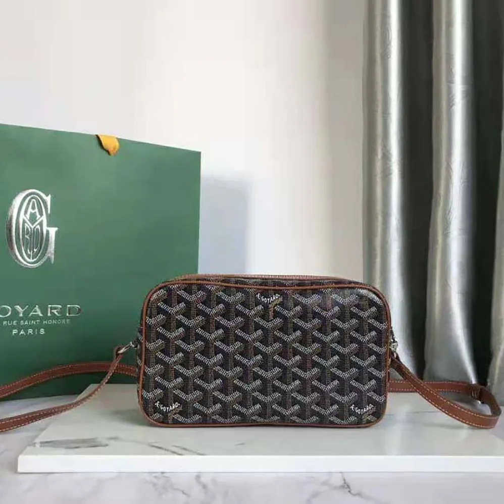 Goyard Cap-vert Pm Bag for Unisex in Brown Goyard Cap-vert Pm Bag for Unisex in Brown
