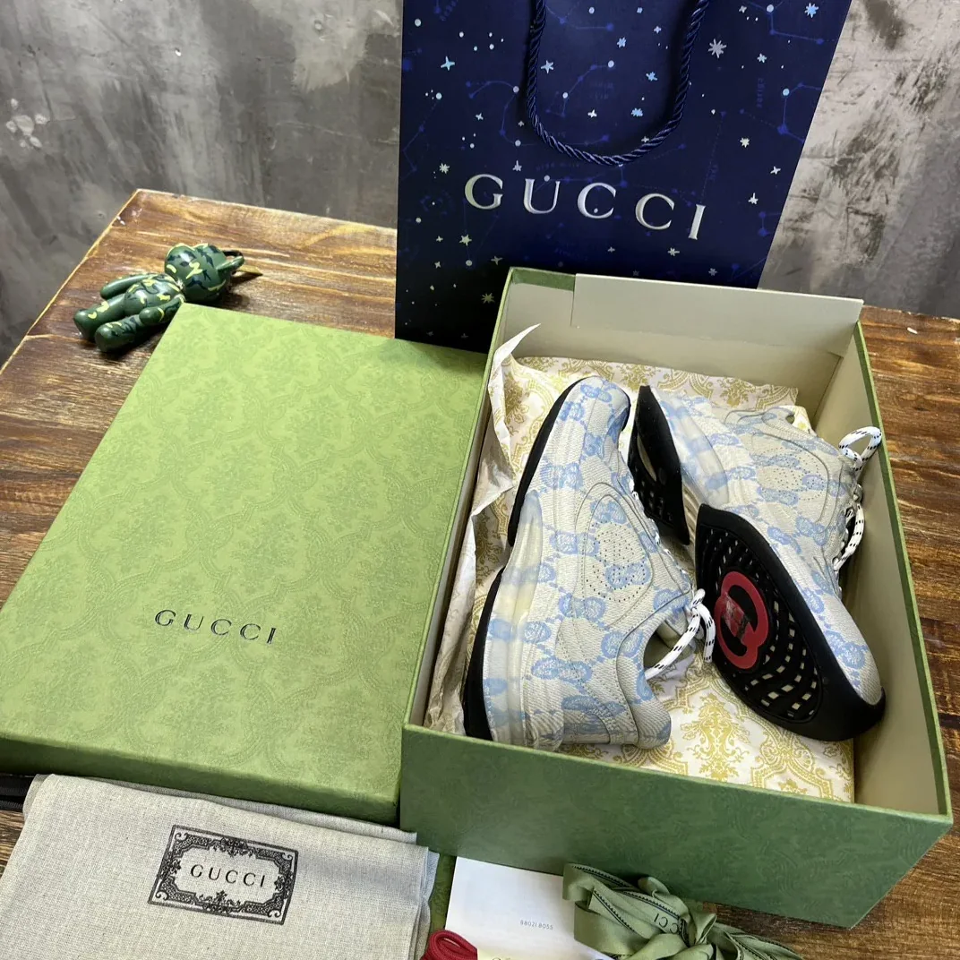 Gucci Run Sneaker Grey